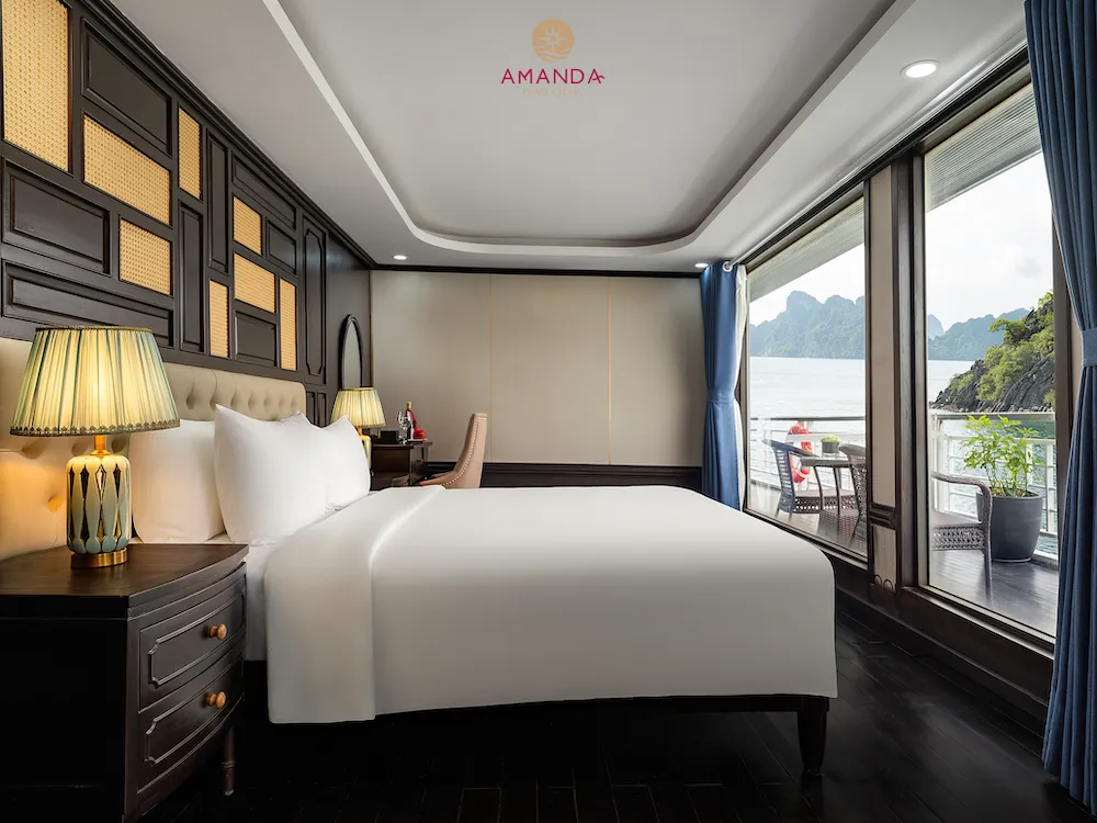 Cabin Pearl Triple có sân hiên du thuyền Amanda Pearl