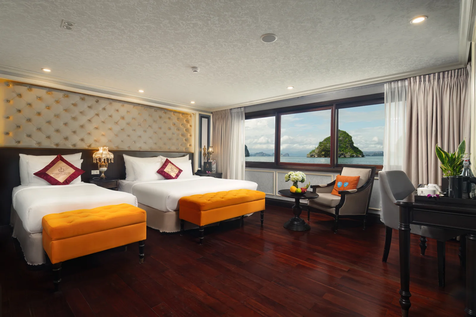 Family Triple Cabin trên du thuyền Athena Luxury Cruise cho nhóm 3 người lớn