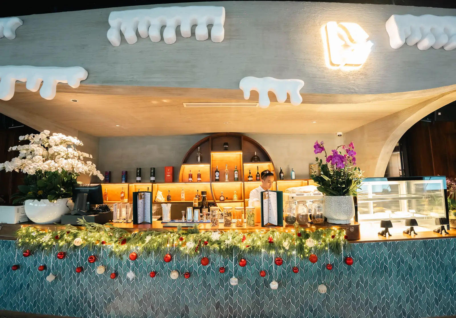 Khu Premium Lounge hạng sang trên du thuyền Dolphin Halong Cruise