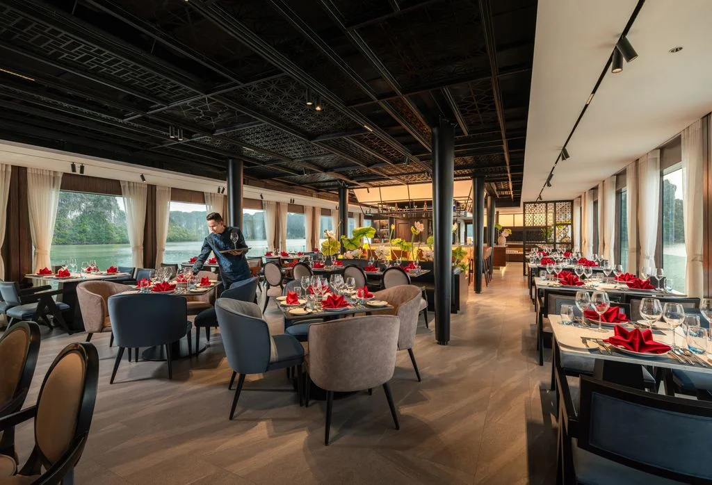 Nhà hàng và Sky Bar du thuyền La SEN of the Bay Cruises