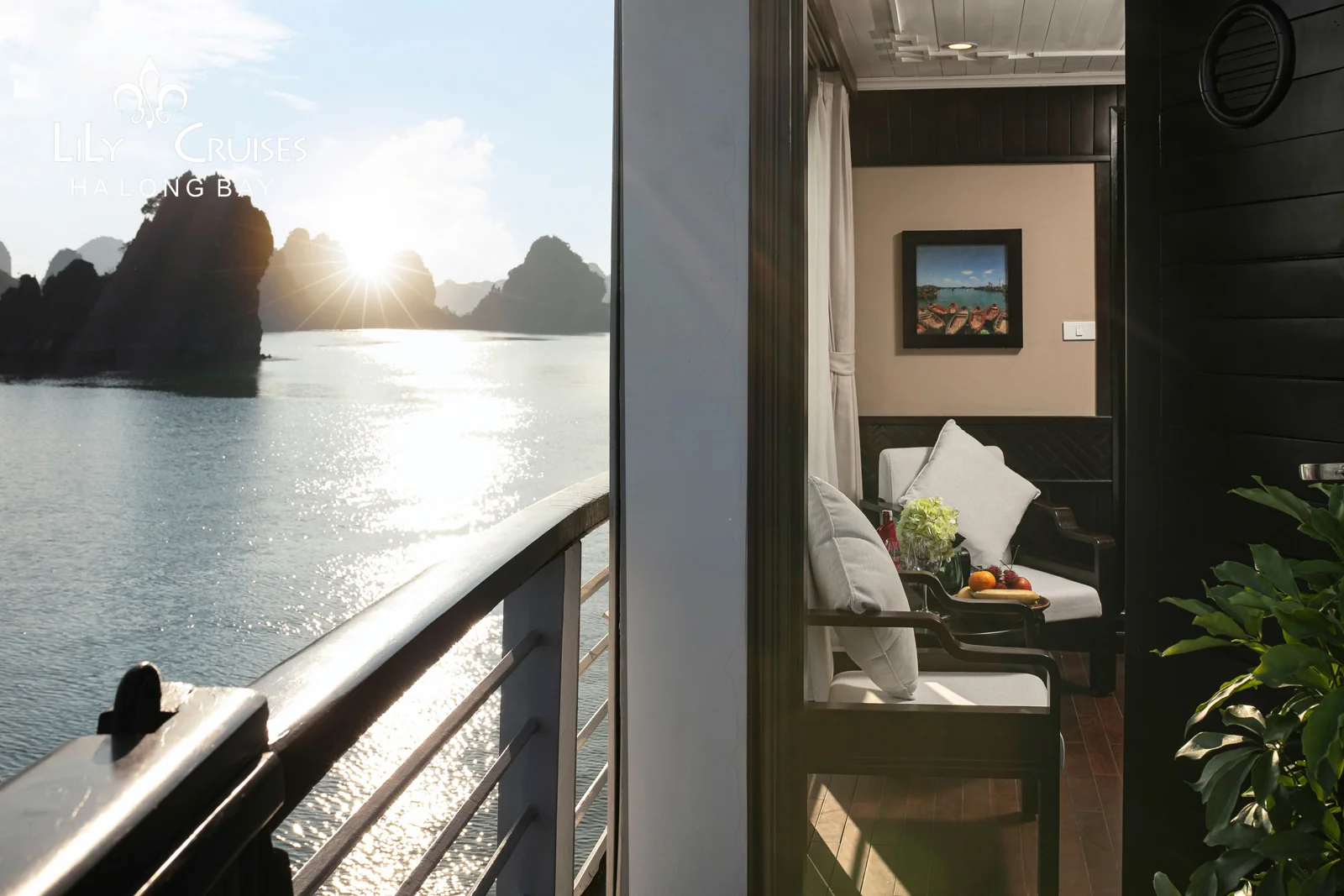 Lily Executive Suite - hạng phòng cao nhất của Lily Cruise
