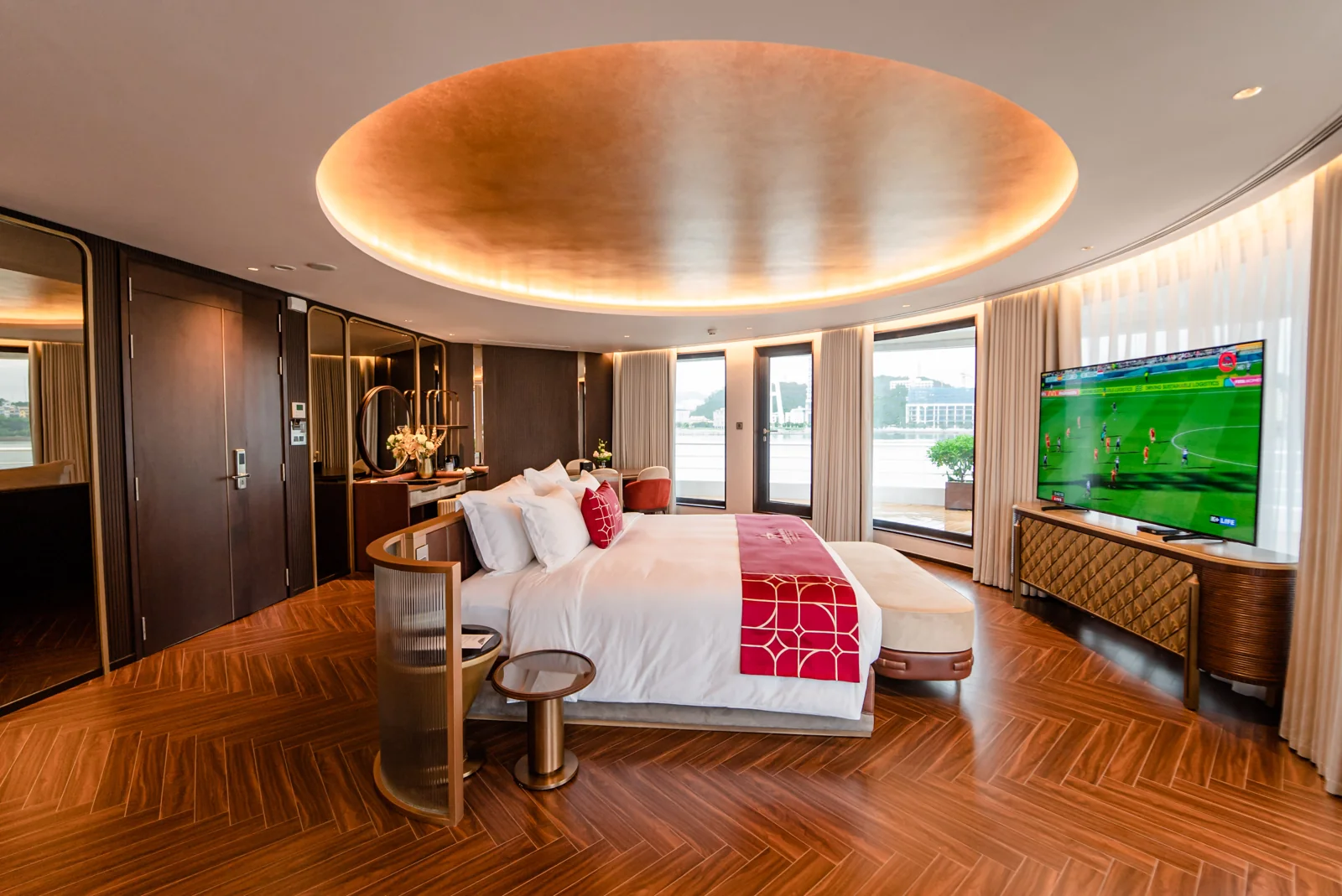 President Suite 198m2 trên du thuyền Sea Stars Cruise