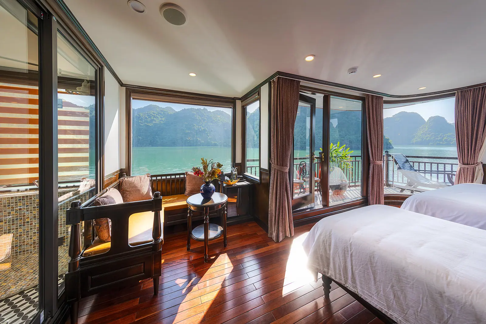 Hạng phòng Sena Terrace Suite trên du thuyền Sena Cruises
