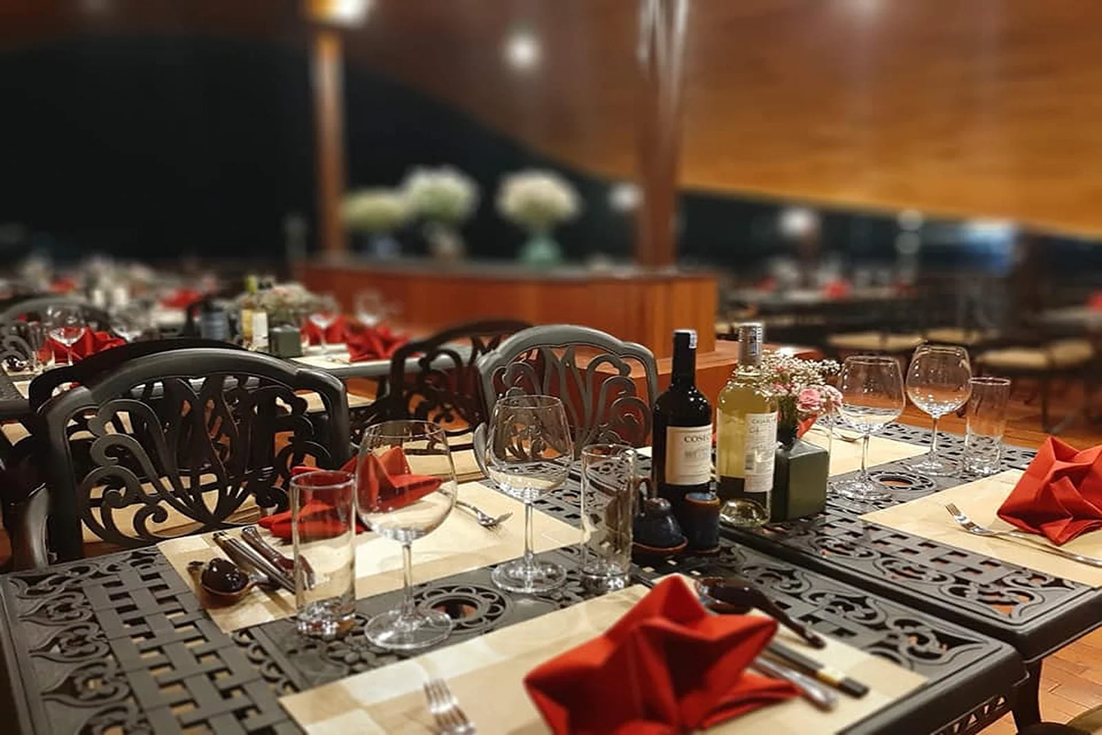 Không gian tiện ích trên du thuyền Sena Cruises